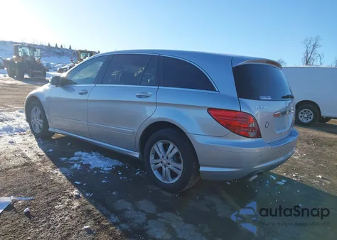 2009 Mercedes-Benz R 350 4Matic z USA, uszkodzony, nr VIN 4JGCB65E09A092180